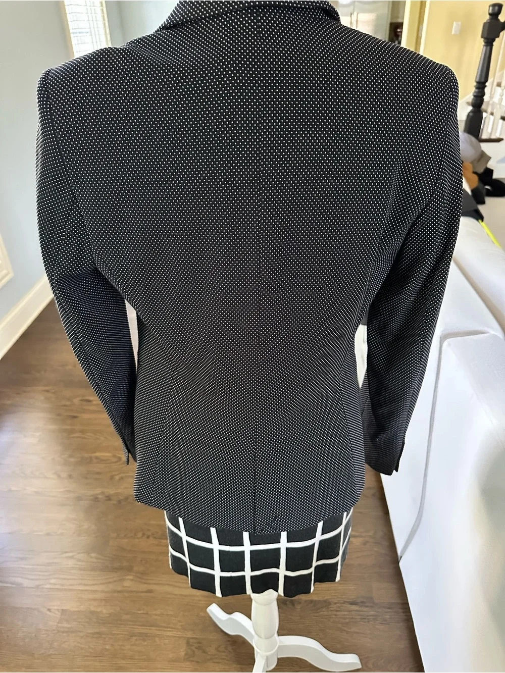 Zara Black Pindot Single-Button Women's Blazer (new with tags)
